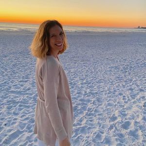 Meet your Posher, Carolyn